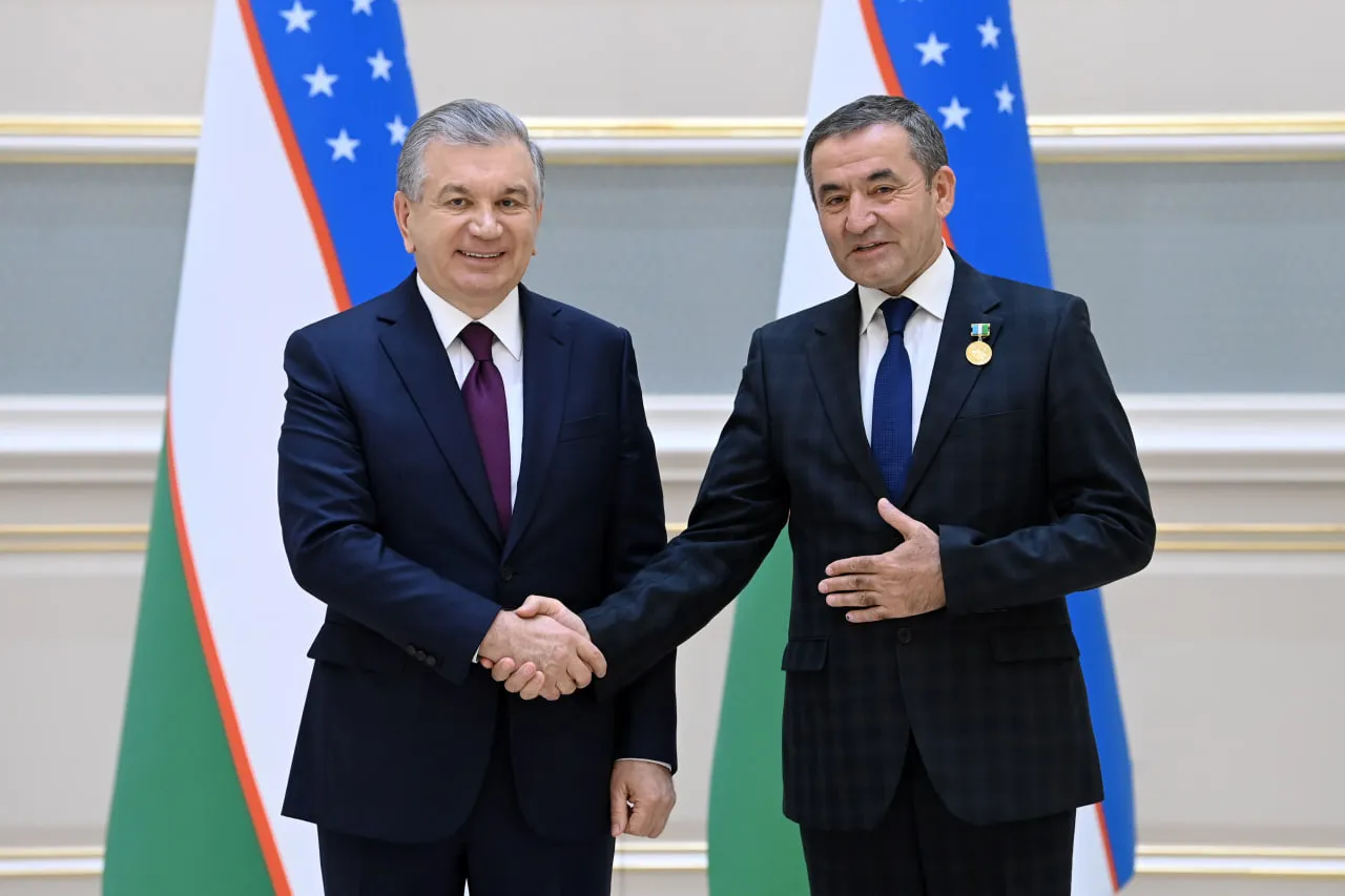 Prezident mukofoti